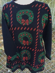 Weihnachtspullover Tunika 20W Neu mit Etikett schwarz Kränze grün rot Pulli Urlaub - Bild 1 von 4