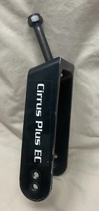 Cirrus Plus EC faltbarer Elektrorollstuhl Vorderrolle Gabelantrieb medizinisch - Bild 1 von 4