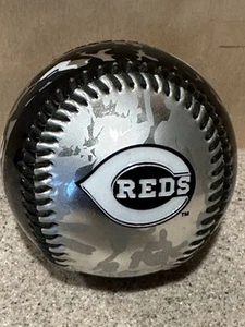 Cincinnati Reds MLB Black & Silver Embossed Logo Hard Ball ~ Pre-owned - Picture 1 of 4