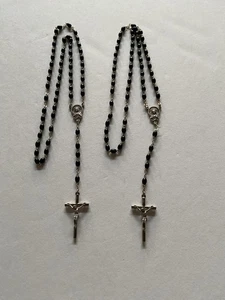 Zwei INRI Kruzifix Rosenkränze katholisch aus Italien schwarze Perlen - Bild 1 von 4