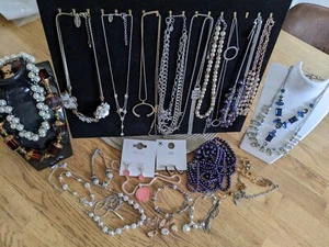 Jewellery necklace bundle pearl diamante gold. Laura Ashley.Jasper conran - Picture 1 of 12
