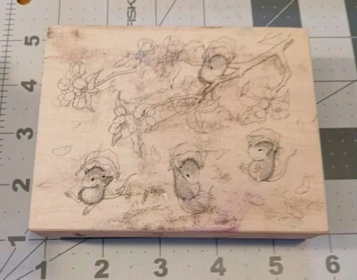 Sello de goma montado en madera de otoño House Mouse Fall Travels Foto 1 de 4