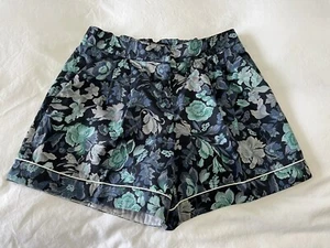 Burberry | Women’s SZ 4 | Queenswood Floral Chino Style Shorts | Blue Elastic - Picture 1 of 9