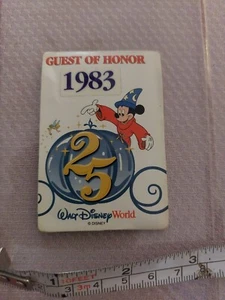 Walt Disney World 25th Anniversary Guest of Honor & First Visit Badge 1983 2"x3" - Picture 1 of 2