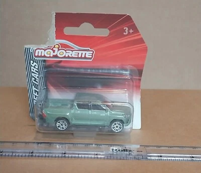 Majorette Toyota Hilux verde en blister Foto 1 de 4
