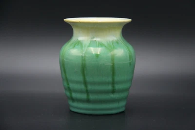 1941-1955 REMUED Pottery Later Series Green Drip Glaze Vase 19 - Image 1 of 4