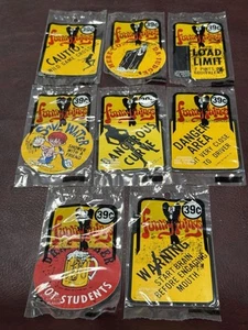 Lotto 8 adesivi Funny Things Great Western vintage 1968-69 controcultura satira - Foto 1 di 13