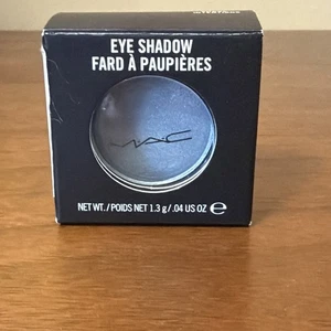 MAC EYESHADOW - SUAVE INTENTIONS (VELUXE PEARL) - NIB - See photos - Picture 1 of 5