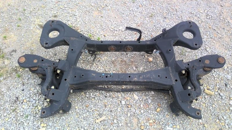 2008 - 2015 Nissan Armada Rear Subframe Crossmember Engine Cradle OEM Foto 1 de 2