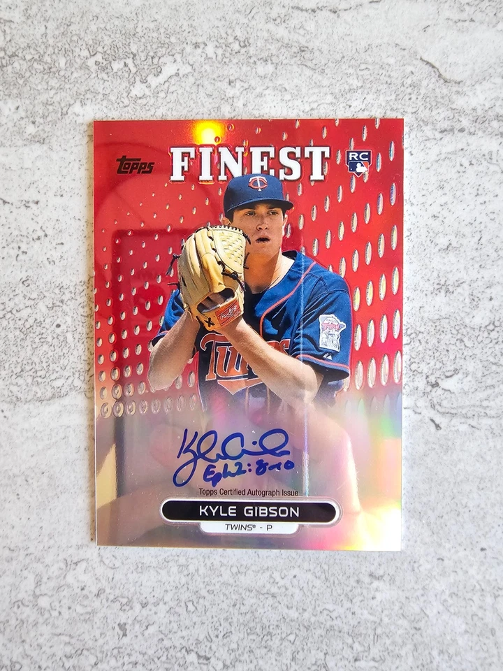Tarjeta automática Topps Finest Kyle Gibson Rookie Red Refractor 2013 6/25 RA-KG MN Twins Foto 1 de 3