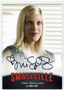 Smallville Seasons 7-10 Cryptozoic Auto Autogrph A11 Tori Spelling as Linda Lake - Picture 1 of 2