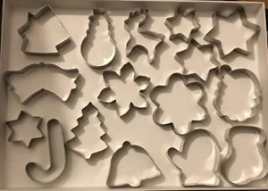 Christmas | Festive Cookie Cutters Job Lot - Picture 1 of 2