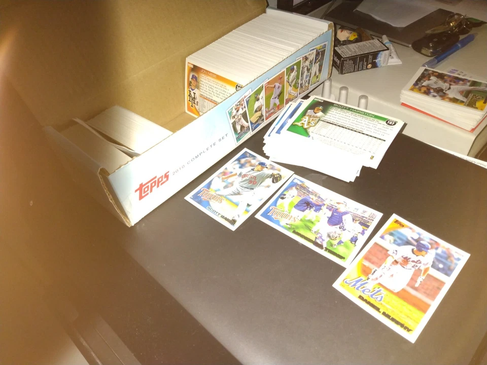 2010 Topps Baseball Cards Singles Your Choice NM #251 - #467 - Image 1 of 1