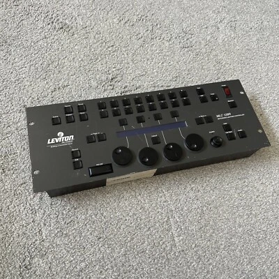 Unidad controladora de iluminación motorizada Leviton MLC 128R solo G3D Foto 1 de 4