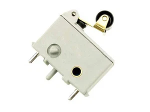 Genuine Mercedes W123 W124 W201 Fuel Injection Throttle Micro Switch 0025456814 - Picture 1 of 1