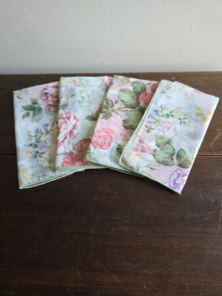 Conjunto de 4 peças de guardanapos de jantar floral transparente de renda de tule decoração de mesa 17 X 17"  - Imagem 1 de 4