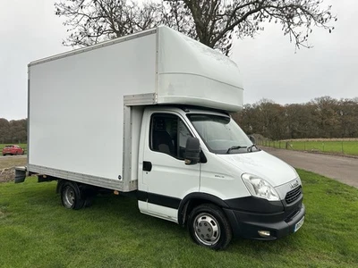 Iveco Daily 35C13 MWB Luton, ULEZ Compliant. A/C 1 Owner 39,592 miles FSH - Image 1 of 4