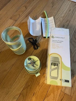 Licuadora Portátil, 10 Hojas, Sello al Vacío, Tipo-C Recargable, 13oz, Verde Oliva Foto 1 de 4