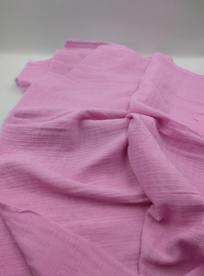 Розовая двойная марлевая хлопчатобумажная муслиновая ткань — мягкий дышащий материал для двора 150 см/59 футов - Изображение 1 из 4