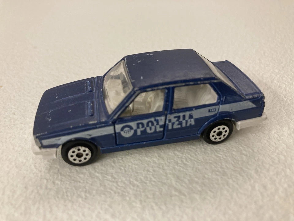 Modellino 1:55 Alfa Romeo Giulietta Majorette Polizia Vintage - No Box - Immagine 1 di 3