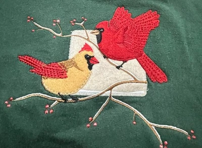 Moletom M&C Sportswear XL verde vermelho cardinal vovó cottagecore bordado - Imagem 1 de 4