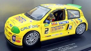Universal Hobbies 1/18 Scale 4504 Renault Clio Sport Trophy #2 2000 Vainqueur - Picture 1 of 5