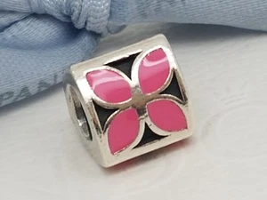 Authentic Pandora Charm Four Petal Pink Enamel Flower 790437EN05 Retired - Bild 1 von 1