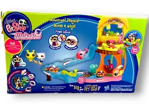Littlest Pet Shop Slide & Dive Lagoon Penguin #2460 - Picture 1 of 3