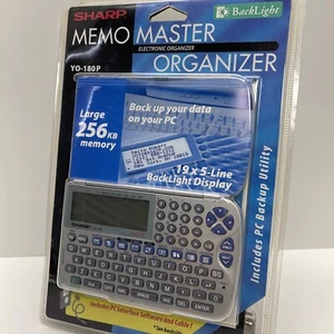 Organizador electrónico de colección Sharp YO-180P Memo Master 256 KB con luz de fondo - TOTALMENTE NUEVO - Imagen 1 de 16