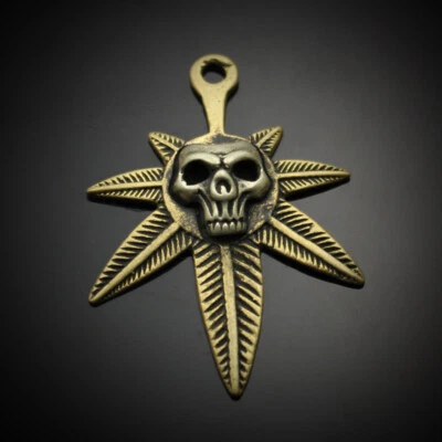 Estatuas colgantes de calavera de latón artesanal de bronce antiguas hechas a mano Foto 1 de 4