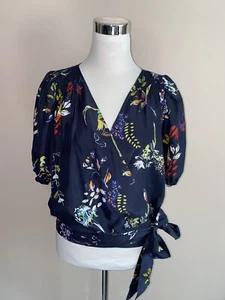 $325 NWT Tanya Taylor Leiria 100% Silk Wrap Short Sleeve Floral Navy Top sz 12 - Picture 1 of 6