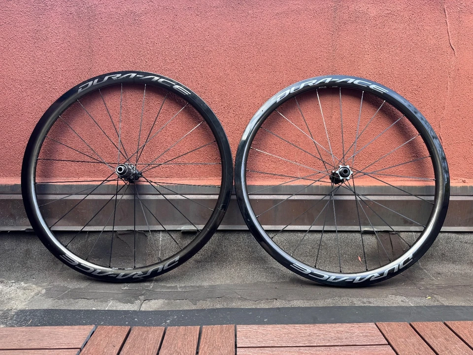 Juego de ruedas Shimano Dura-Ace 9170 C40 - WHR9170C40TL Foto 1 de 4