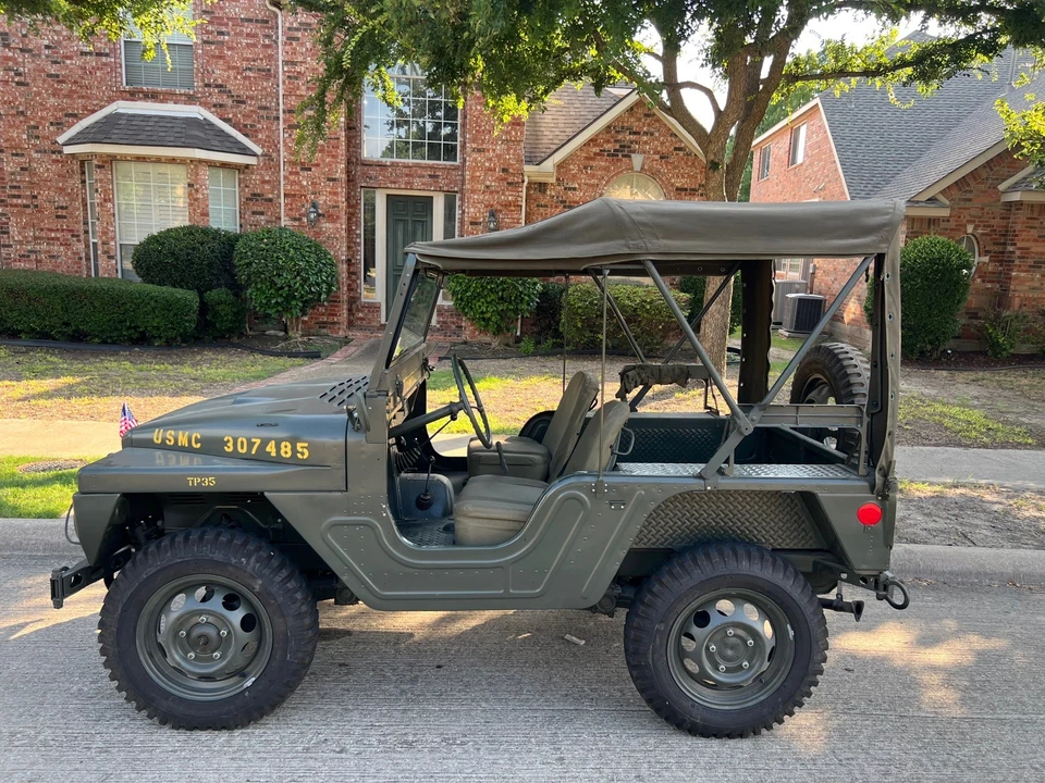 USMC Mighty Mite - 1961 AMC M422-A1. Puertas y ventanas originales.  Foto 1 de 4