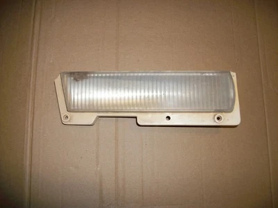 Carcasa de luz delantera derecha Lincoln Continental 1974-1979 OEM Foto 1 de 4