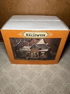 DEPT 56 Snow Village Halloween Rickety Railroad Station - Bild 1 von 4
