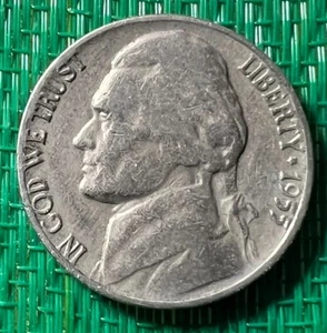 1955-D Jefferson Nickel - ** FREE SHIPPING ** - Picture 1 of 2