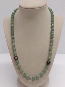 Collar graduado vintage de piedra de jade con broche de plata de ley 22 pulgadas 46 g - Imagen 1 de 10