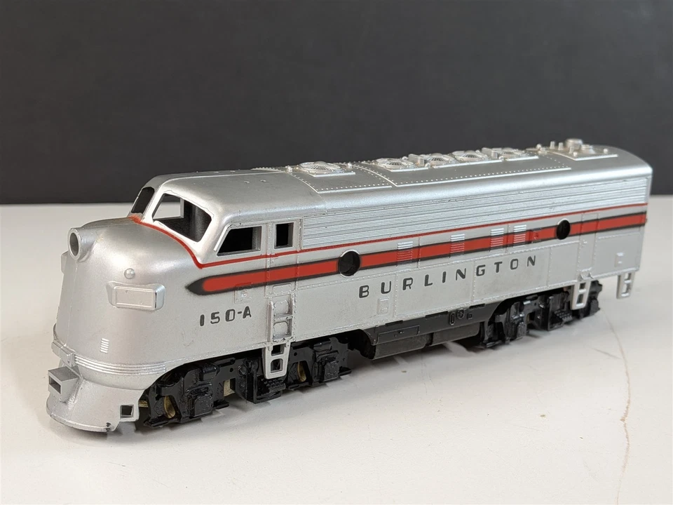 TYCO Mantua Burlington F9 A Powered Diesel Locomotive 150-A HO Scale - Image 1 of 4