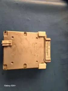 92 93 94 COMPUTADORA TEMPO ECM ECU 6-183 3,0 L A ALIMENTACIÓN 23055 - Imagen 1 de 3