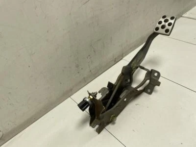 TOYOTA MR2 SPYDER 2001 PEDAL DE FREIO DE FÁBRICA - Imagem 1 de 4