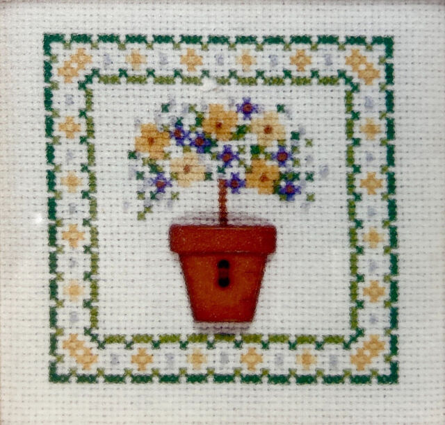 Fête de Roses From DMC - Home & Déco - Cross-Stitch Kits Kits