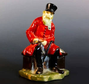 EXTREMELY RARE DOULTON MINIATURE CHELSEA PENSIONER FIGURE – VARIATION of HN 689 - Foto 1 di 11
