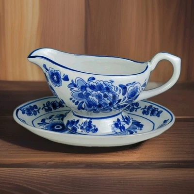 Gravy Boat + Plato Derrame - Azul Floral Contra Cerámica Blanca Foto 1 de 4