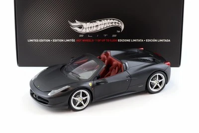 1:18 Hot Wheels Elite Ferrari 458 Spider Nero Opaco 2011 - Immagine 1 di 4