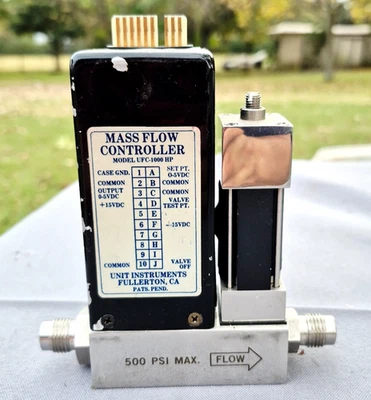Unit UFC-1100 HP Mass Flow Controller Range 50 SCCM Gas CHF3 - Image 1 of 4