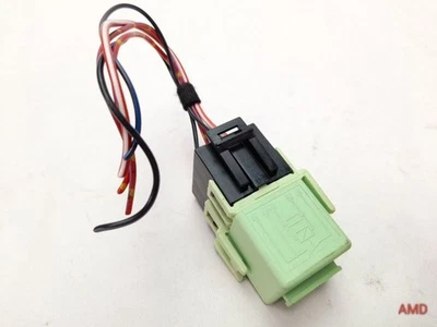 BMW 330ci 325ci 325i 330i E46 2001 relé blanco verde con conector de enchufe coleta Foto 1 de 3