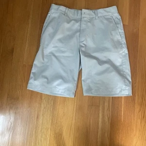 PUMA Grey Golf Shorts Size Youth Large - Picture 1 of 2