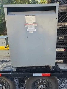 SQUARE D 112T3H 112.5 KVA TRANSFORMER 3 PHASE 480 HV DELTA 208Y/120 LV WYE - Picture 1 of 6