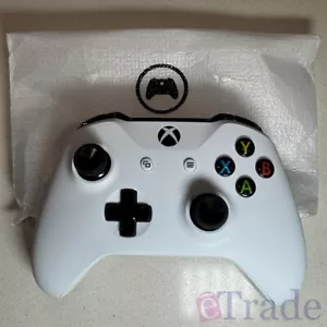GENUINE Microsoft Xbox Wireless Controller Gamepad for Series X S One Windows 10 - Picture 1 of 4