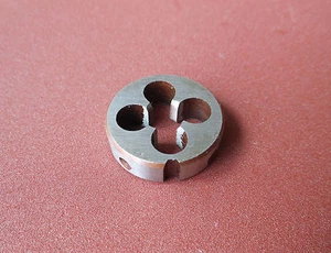 1pcs HSS Right Hand Die R 3/8 - 19 Inch Dies Threading R 3/8 Taper Pipe Die - Picture 1 of 12